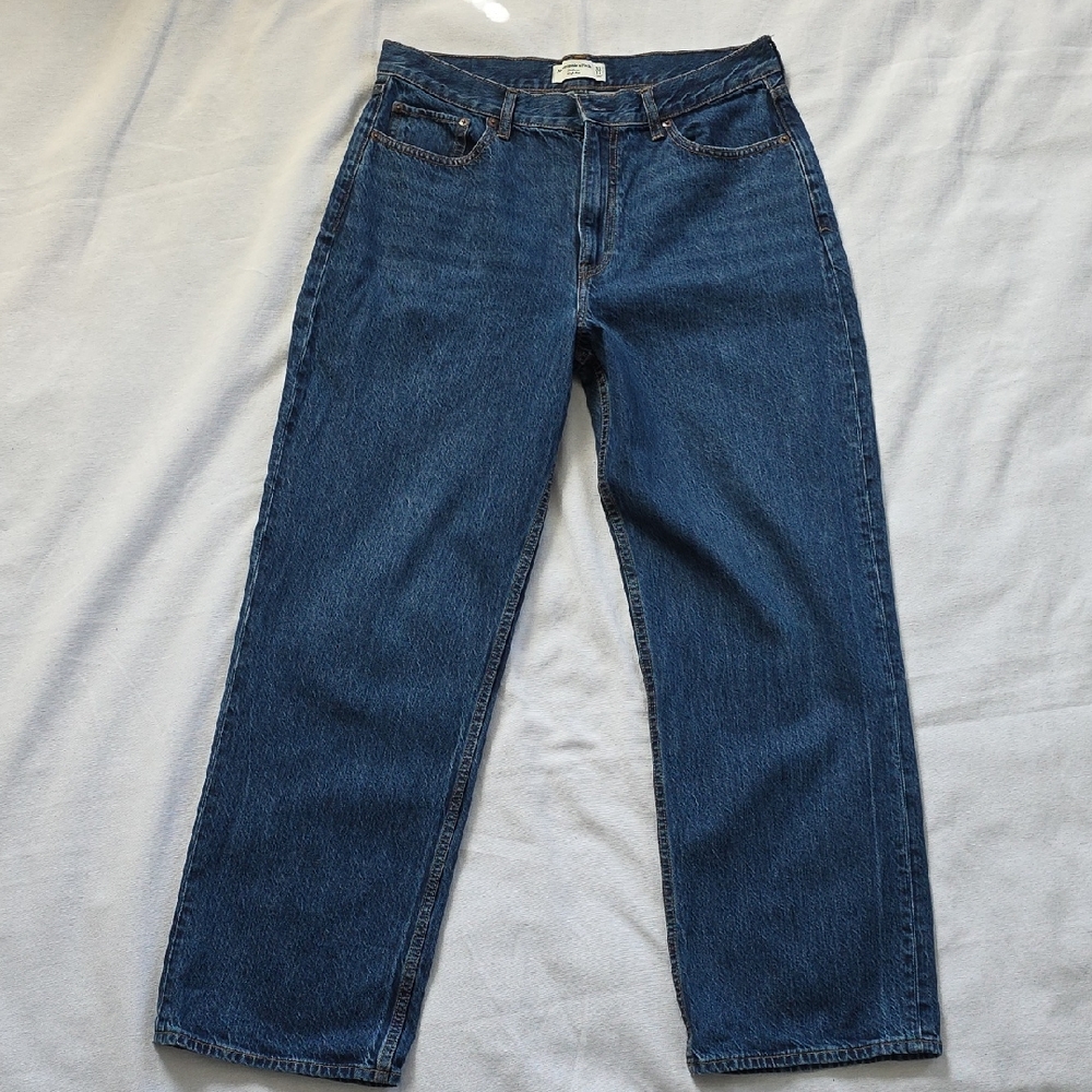 Abercrombie & Fitch The Loose High Rise Size 31/12 Mid Wash